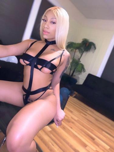 D6433047-1FB8-426E-9233-8446DF702CFE