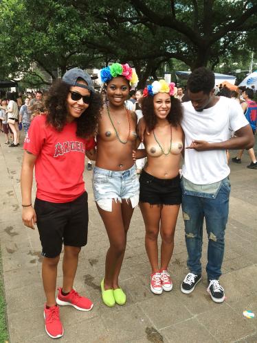 09C5AD20-CF4D-4C8A-B9BD-28F15B27A252