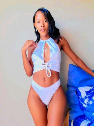 EYPWqszGXEy4PwmbyzNxwXlVFJlw31