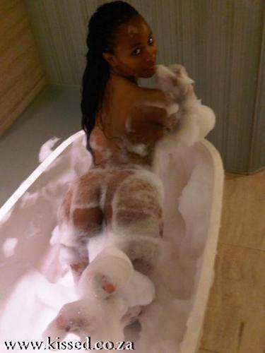 Khanyi Mbau Leaked Naked Photos Causing An Uproar In South Africa www.GutterUncensored.com 005