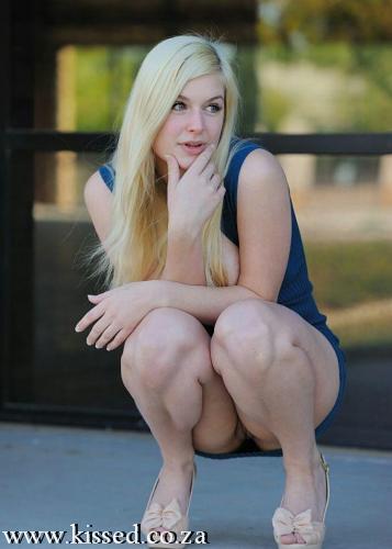 sitting Upskirt no Undies