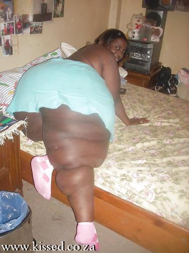 THICK CURVED BOOTY & HIPS-6v