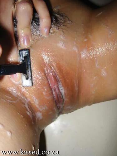 WHITE PUSSY SHAVE