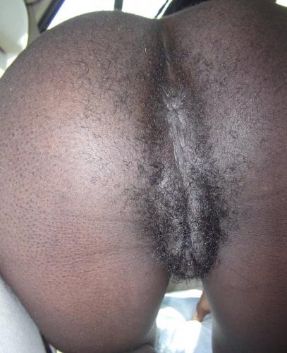 EXPOSED BLACK HAIRY PUSSY(iii)